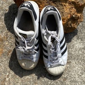 Women’s small Adidas